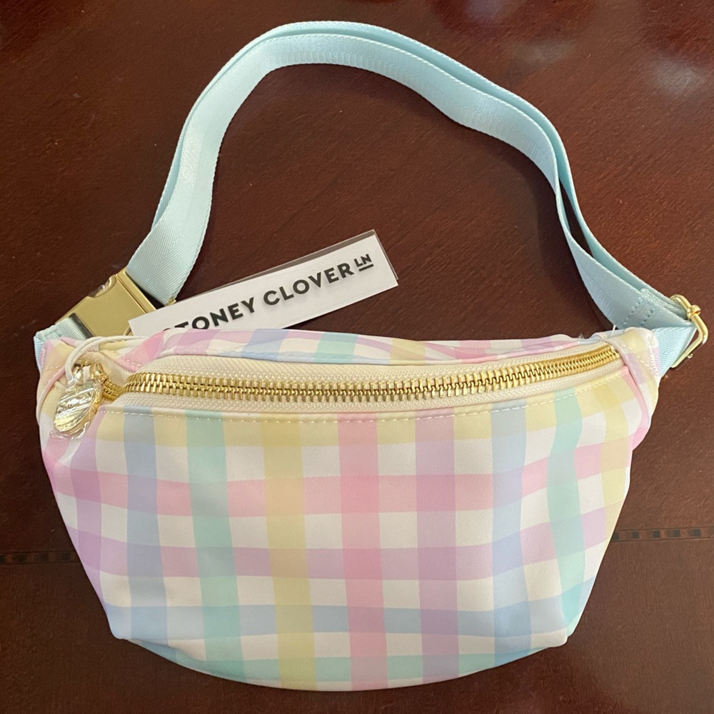 ✨NWT✨ Rainbow Gingham Stoney Clover Lane Fanny Pack